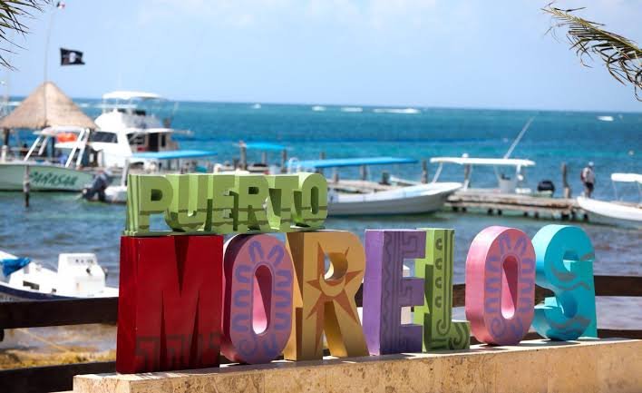Letrero Puerto Morelos