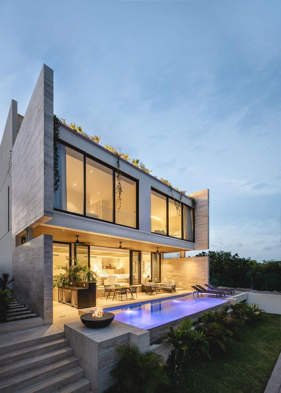 Casa en Puerto Cancún con canal